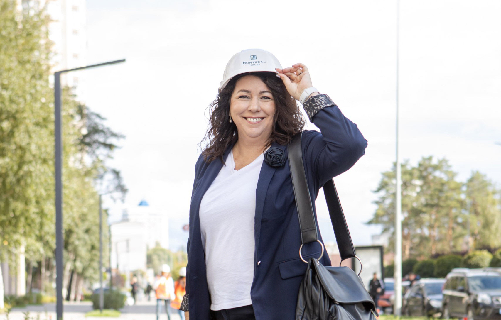 Строить, несмотря ни на что. Кому и как это удается